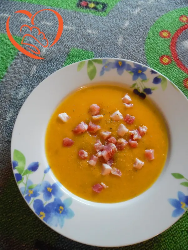 Crema di zucca con pancetta affumicata