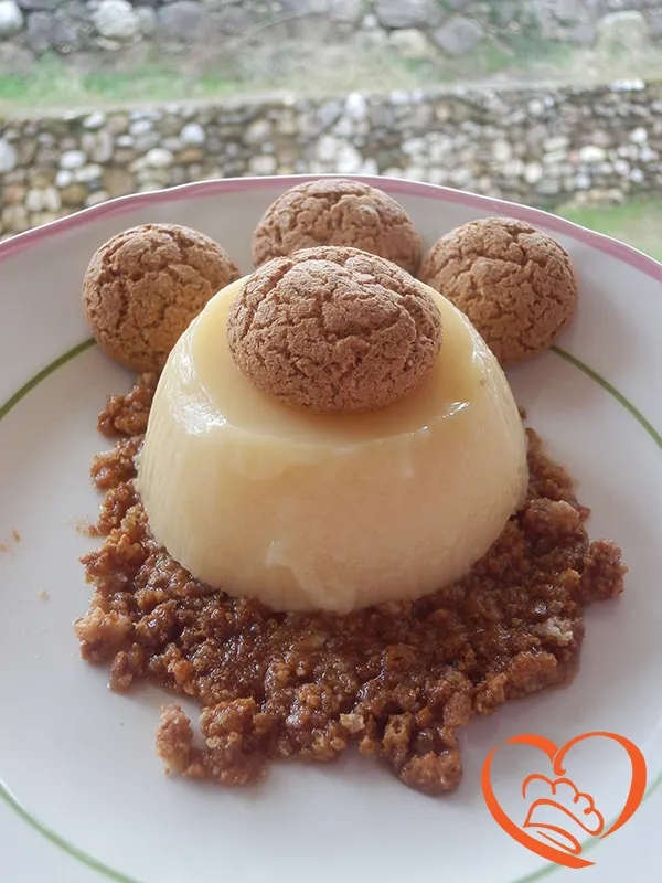 Budino all'amaretto