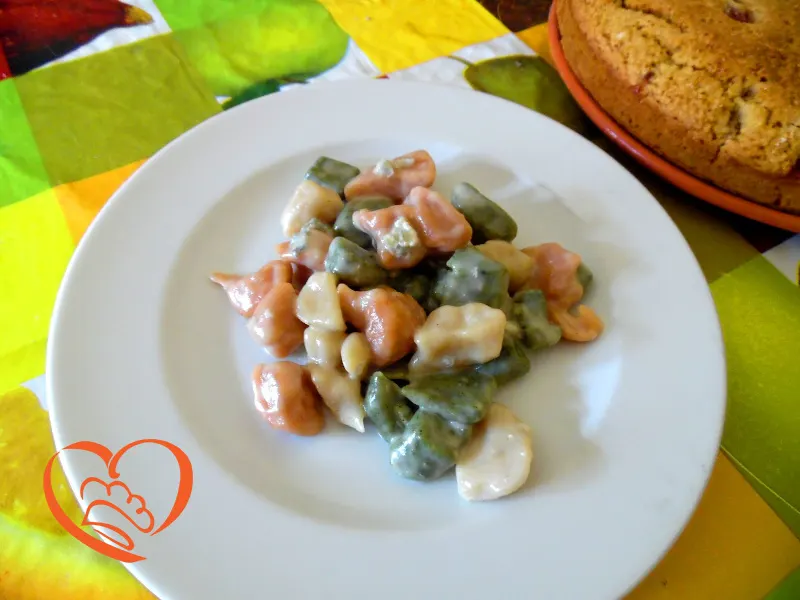 Gnocchi  tricolore con gorgonzola