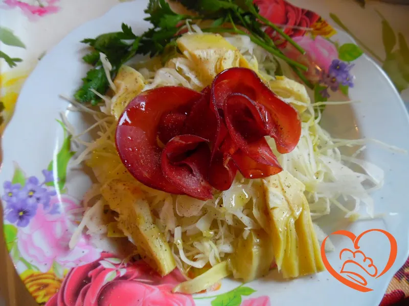 Insalata cavolo cappuccio, carciofi e bresaola