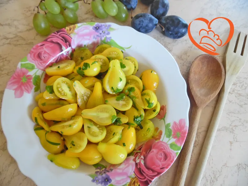 Insalata con pomodorini gialli