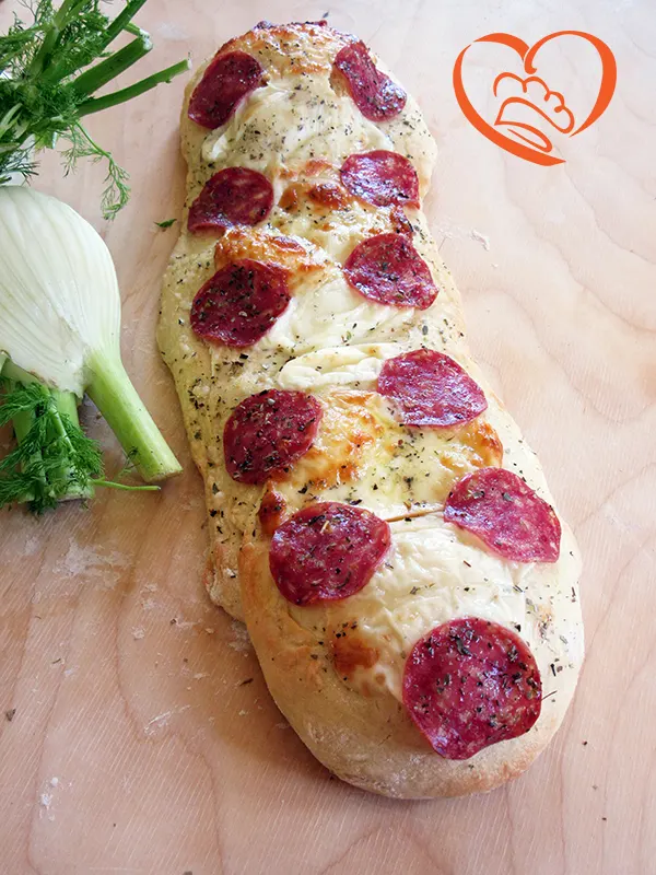 Lingua di focaccia bianca al salame