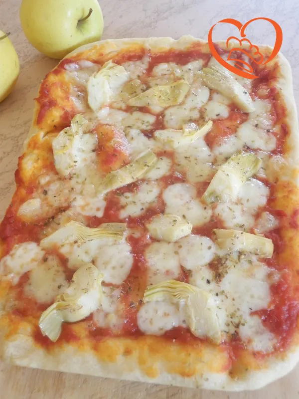 Pizza carciofini ed asiago