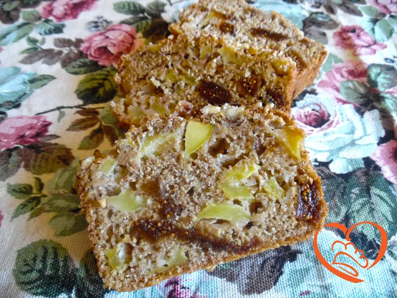 PLUMCAKE_INVERNALE_FICHI_SECCHI_MELE_NOCI_NOCCIOLE_FETTE.JPG
