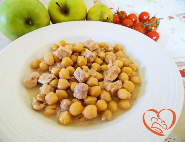 Spezzatino di maiale con ceci