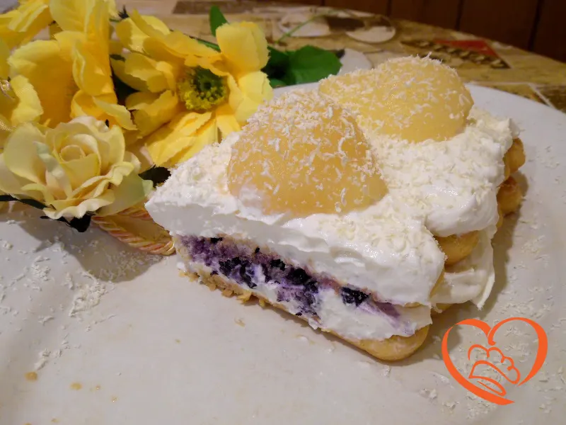 Mattonella con crema mascarpone, pere, mirtilli e cioccolato bianco