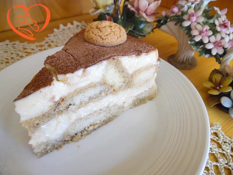 TORTA_TIRAMISU_AMARETTI_FETTA.JPG