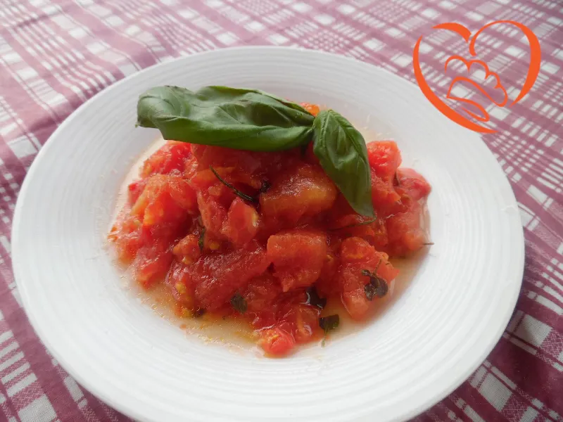 Pomodori con erbe aromatiche